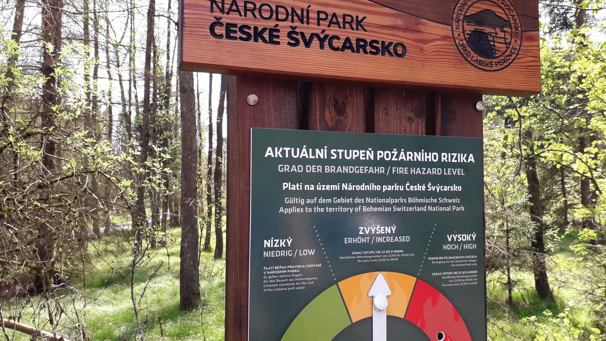 Turisté v Českém Švýcarsku mají zákaz vydávat se v noci do lesa